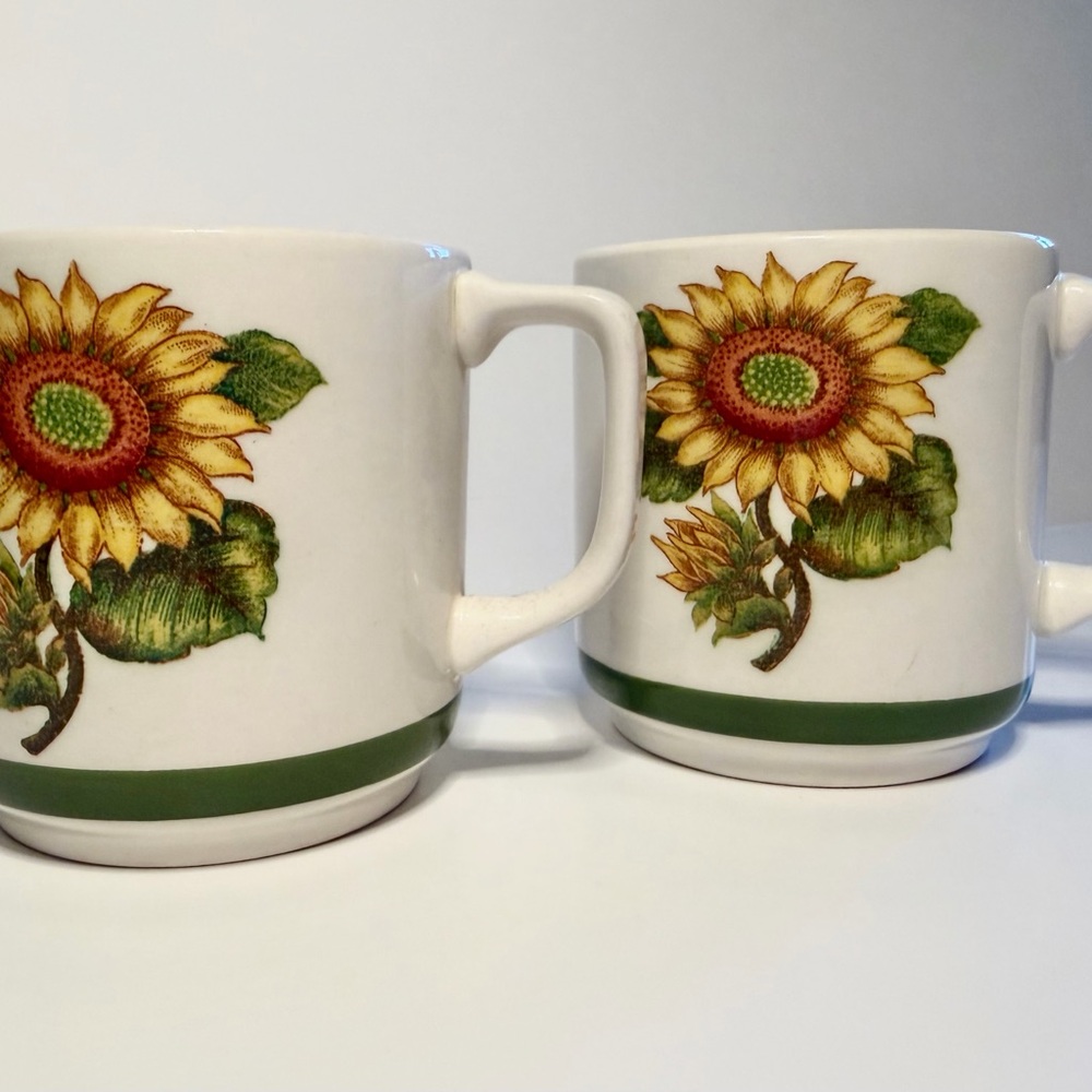 Harmony House Sunflower Design Ceramic Mugs - Set of 2
